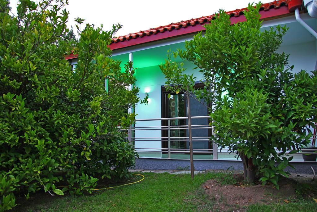 Dimos Bungalows Palaiontsiflikion Exterior photo