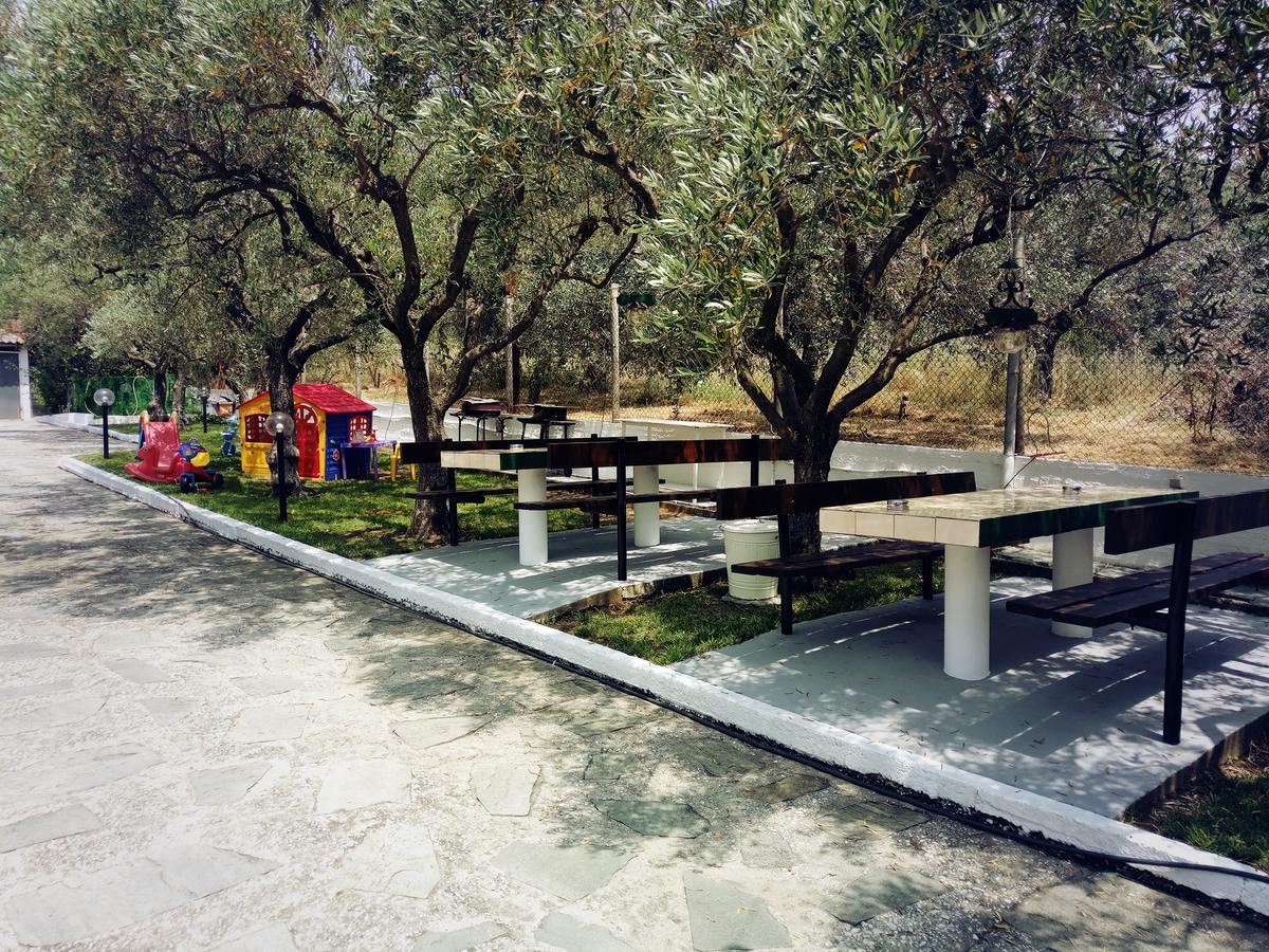 Dimos Bungalows Palaiontsiflikion Exterior photo